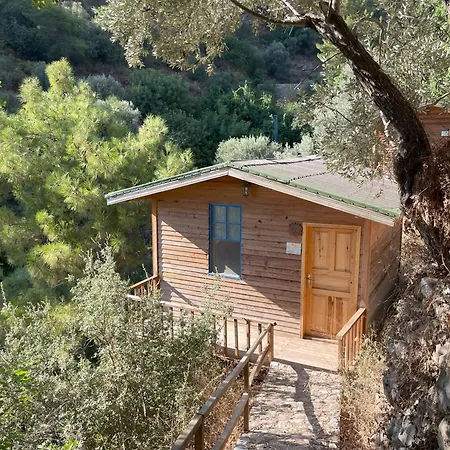 Guenes Holiday Chalet *